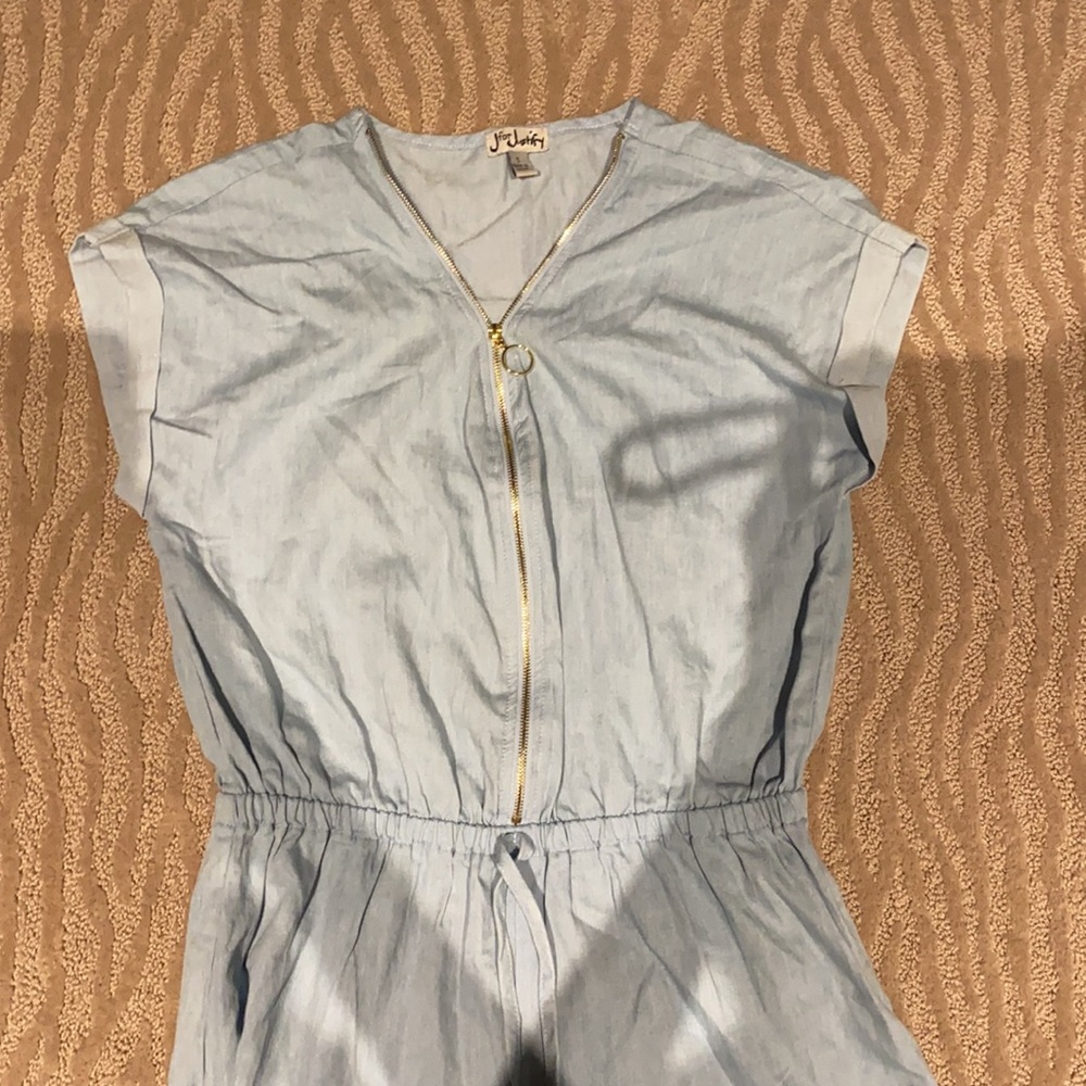 cute denim romper - Picture 3 of 3